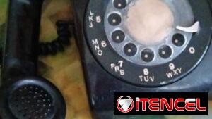 Teléfono antiguo de disco