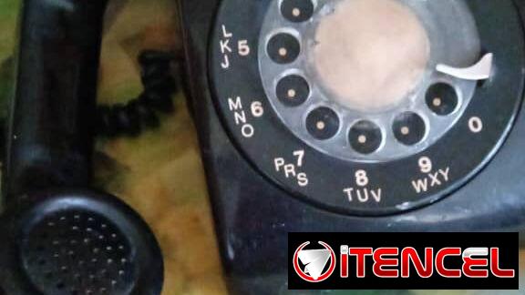 Teléfono antiguo de disco