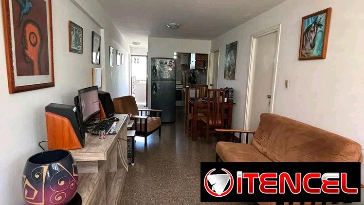 💥 GG-164 | ¡APARTAMENTO EN 1ER PISO CON BALCÓN A LA CALLE EN PLAZA DE LA REVOLUCIÓN POR 29000