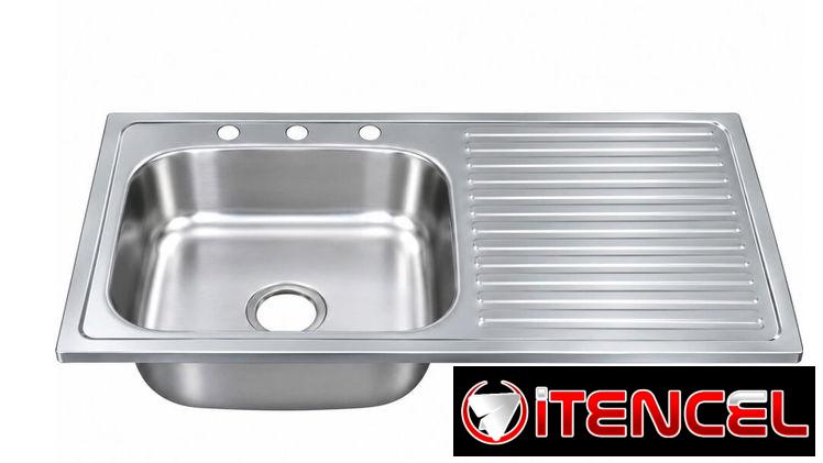 Fregadero de acero inoxidable con escurridor a la derecha