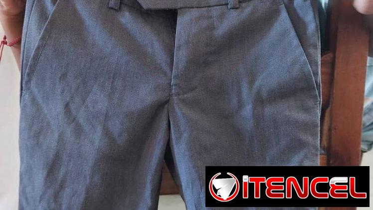 Traje de niño a partir del año original con su corbata — foto 1