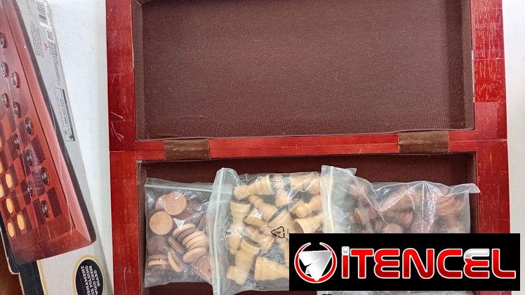 Juego de ajedrez y damas con temporizador