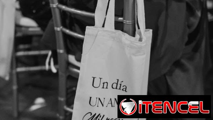 Copas y botellas y diferentes artículos personalizadas bodas y despedida de soltera — foto 1