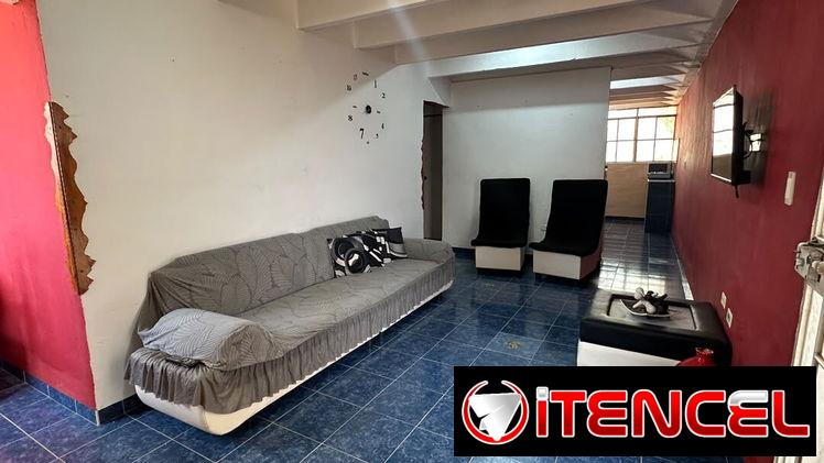 *$7000usd CON AJUSTE. En venta  Apartamento (5to piso) listo PARA  LLEGAR A Vivir de un edificio de 6  pisos en Alamar,