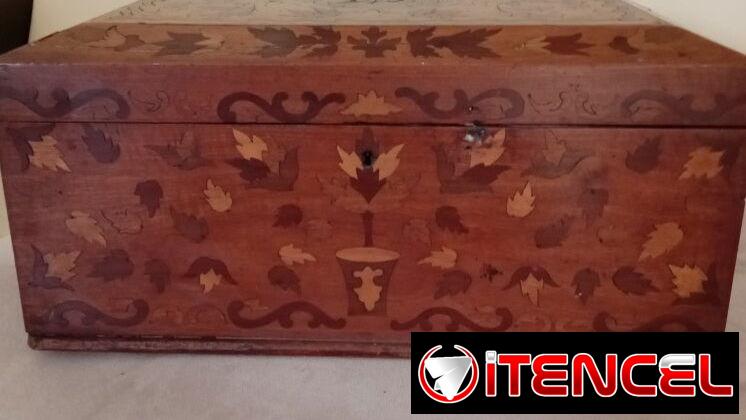 Caja de madera antigua — foto 3