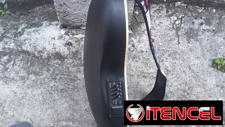 Guitarra electroacústica — foto 3