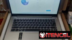 Laptop LENOVO nueva
