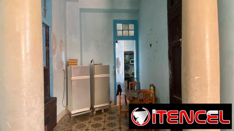 Vendo apartamento en la Habana vieja dejo cosas dentro