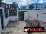 #226 EDIF 3 PISOS, Se Vende planta baja y 2do piso unificados en una propiedad y entrada independiente. Gas de la calle