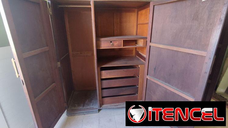 DE LOS BUENOS, ESCAPARATE ANTIGUO ES DE CAOBA ENTERO, OJOo ES GRANDE—#—54748161 AÑOS 50 BUENA MADERA NO TIENE MUERTE