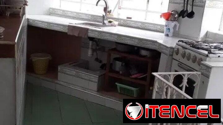 SE VENDE PUERTA DE CALLE EN CENTRO HABANA! 📍 (Con TODO dentro + EcoFlow) ⚡ — foto 1
