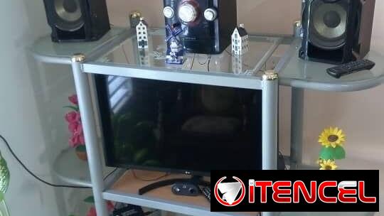 🔥OFERTA🔥 MULTIMUEBLE DE SALA - MUEBLE EN PERFECTO ESTADO - MESA DE TV - EN 60 USD O AL CAMBIO — foto 2