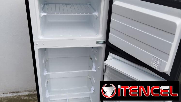 Refrigerador-congelador Royal de 8,5 pies cúbicos — foto 2