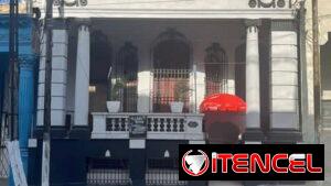 Casa en venta en 10 de octubre*