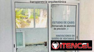 Marquetería de aluminio y cristal en el aire