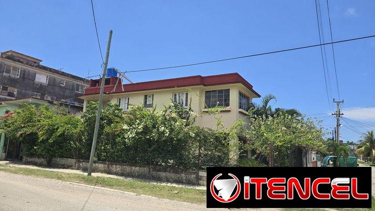 Rento casa independiente d 3 habitaciones 3 baños patio terrazas Jardin — foto 1