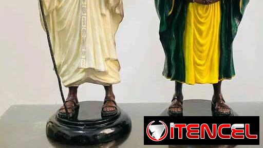 Studio31 Taller de escultura y arte religioso. Piezas de 65 cm de resina de poliéster policromada. Trabajos por encargo.