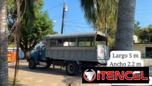 Mudanza sin estrés? Nuestro camión con techado protege tus muebles de polvo y lluvia. 54633692 Abel
