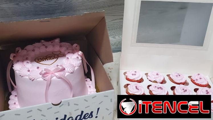 ✨ El placer de lo artesanal tiene un nombre: CHUCHY’S CAKES 🎂💗  ¿Tienes una celebración especial? Desde Bieneme mkt
