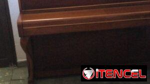 🎹 PIANO VERTICAL GORS AND KALLMAN – OPORTUNIDAD 🎹 Se vende hermoso Piano vertical Gors and Kallman, ideal para estudia