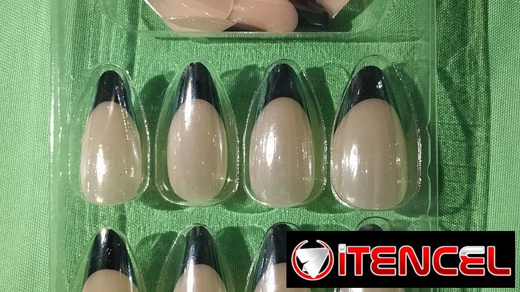 Uñas acrílicas