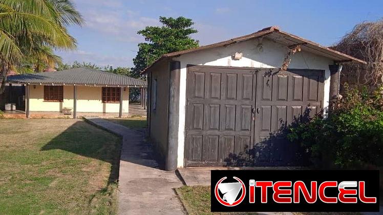 Venta de Casa Rutal con terreno 800m2 y salida al mar  Playa Banes 280m euros 53582376