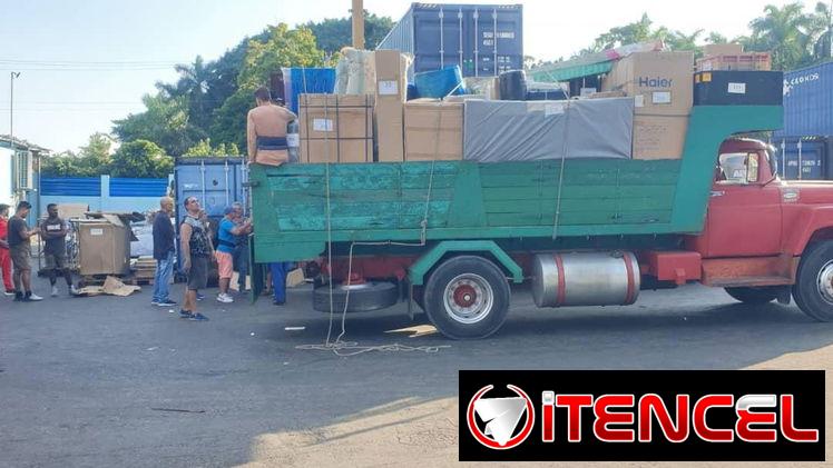 Camión para mudanzas y cargas en la Habana y provincias cercanas, también desde puertos, aeropuertos y Palco.