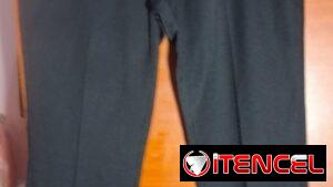 Pantalón negro de  gabardina  fino