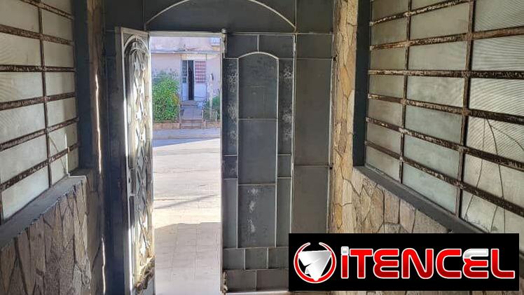 *APARTAMENTO EN EL VEDADO. PLAZA 1er Piso Alto* 🏠 — foto 1