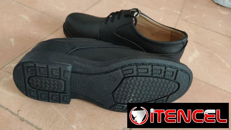Zapatos de material de hombre
