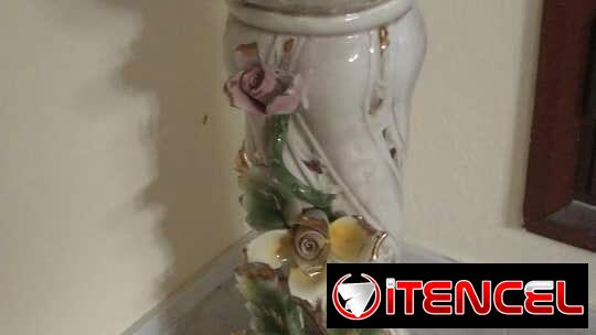 Soporte para plantas con pedestal floral Capodimonte Vintage, Porcelana dorada, Italiana — foto 1