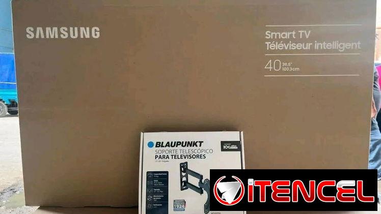 TV Smart TV Samsung 40 pulgadas con base de pared giratoria