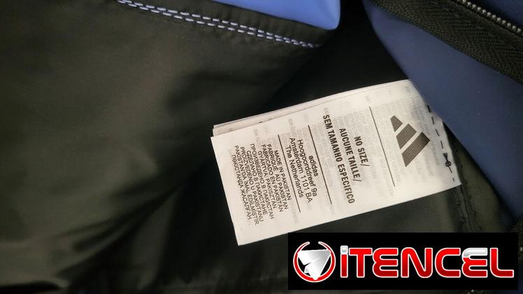 Mochila original marca ADIDAS. para TRABAJO, UNIVERSIDAD,ESCUELA. — foto 3