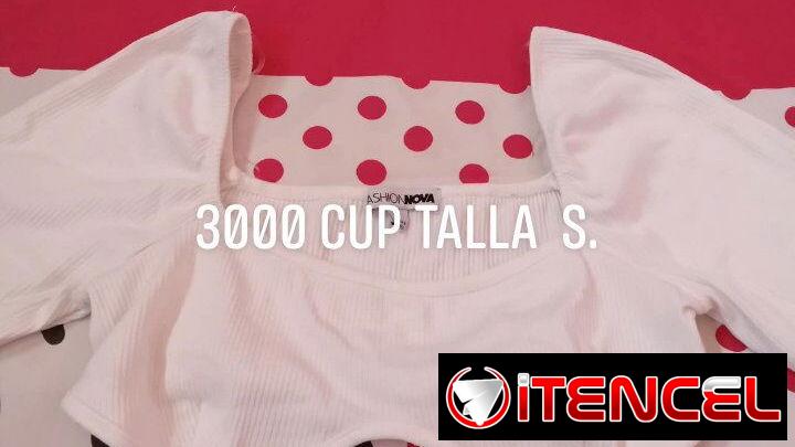 Shor  de mezclilla talla   XXS . Estraple talla S . Marca  Forever 21.