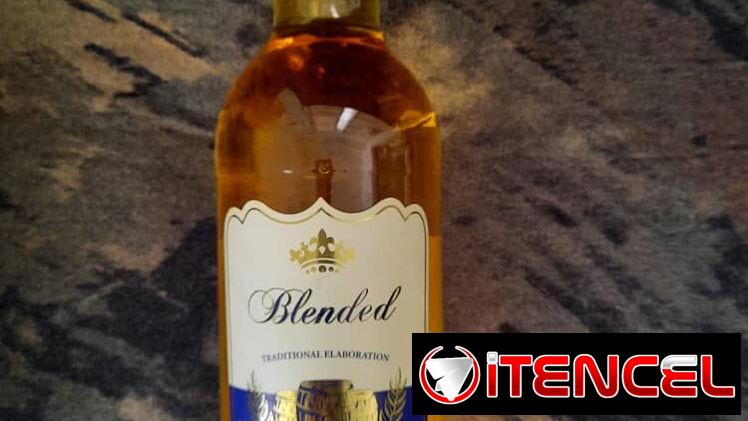 Botella de whisky Blended de 1 L