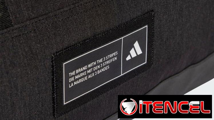 Maletín pequeño Adidas original ideal para el gimnasio