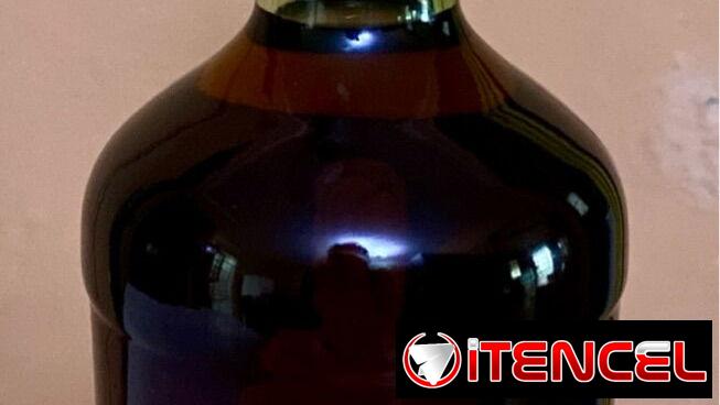 Se vende botella de brandy Fundador  de bodegas Pedro Domecq antigua bien conservada. — foto 2