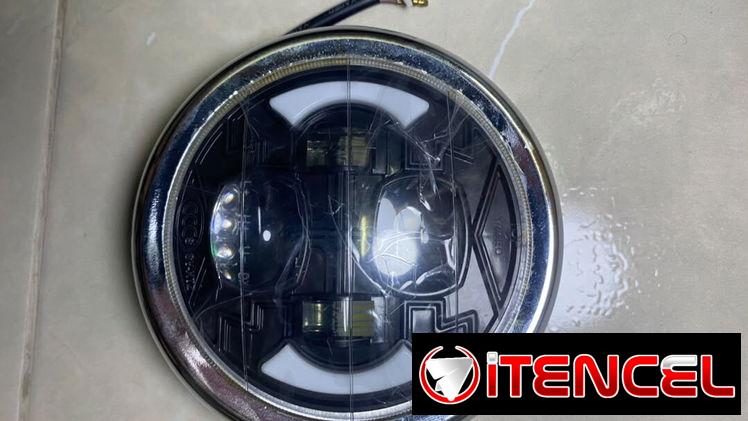 Faro Delantero LED Redondo de 7 Pulgadas con Bisel Cromado y Proyectores Lupa