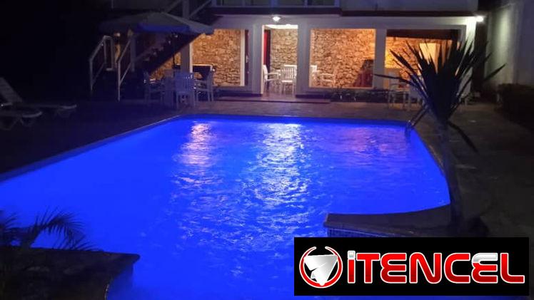 Renta de casa con piscina en Boyeros. Alquiler de casa en Boyeros con piscina y jacuzzi para Pasadías y noches (E) — foto 3