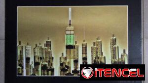 Cuadro PVC de artista cubano, 15 USD, Vedado