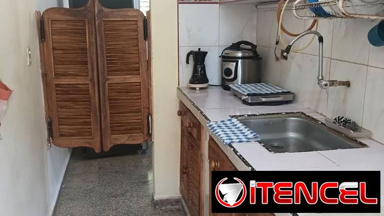 “$5250usd SIN AJUSTE. En venta  apartamento 2do piso en Alamar, zona  24.. Referencia: Amiguito Palestina,
