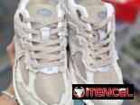 New Balance 2002 R #42 43 Precio75 usd VEDADO