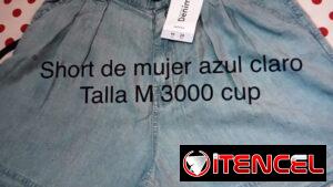 Shor de mujer. Azul claro. Talla M y pulove de mujer.