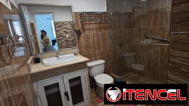 Apartamento de renta larga estancia con inversores y paneles 4habitaciones