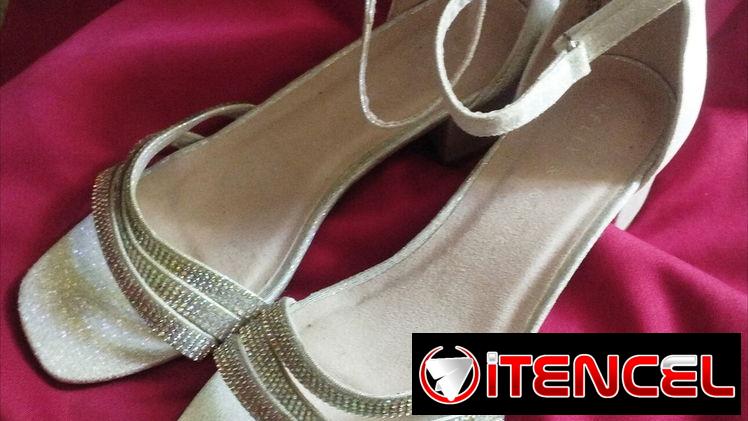 Sandalias y tenis para mujer — foto 1