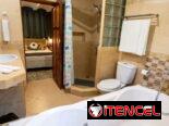 IG Hostal de lujo tiene opción de pasadía + 5 habitaciones. Tiene jacuzzi, piscina y billar RE-001