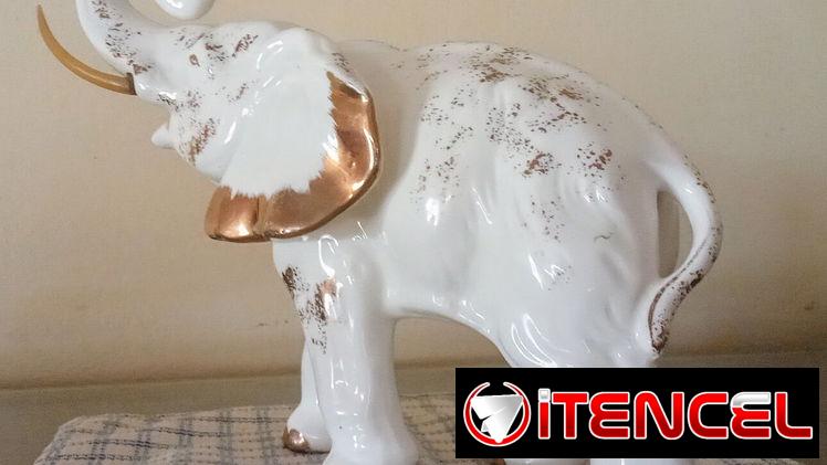 Elefante wales porcelana Japonesa. — foto 1
