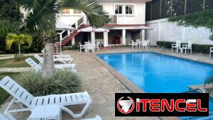 Renta de casa con piscina en Boyeros. Alquiler de casa en Boyeros con piscina y jacuzzi para Pasadías y noches (E)