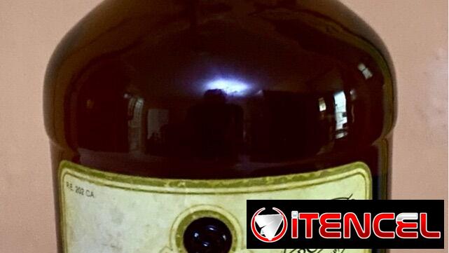 Se vende botella de brandy Fundador de bodegas Pedro Domecq antigua bien conservada. — foto 1