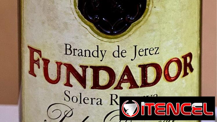 Se vende botella de brandy Fundador  de bodegas Pedro Domecq antigua bien conservada. — foto 3